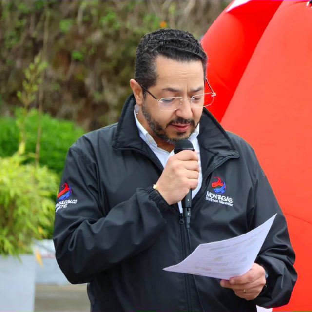 ✨ ¡Así celebramos la inauguración de nuestra ⛽ 5ta Estación de Servicio AutoGLP en Nariño, junto a nuestros amigos de @motorgasdenarino ! 🚗🔥
Un paso más hacia una movilidad más limpia, económica y sostenible para Pasto y la región. 🌱💙

Cada foto cuenta un momento de este gran logro: la ampliación de una infraestructura que no solo impulsa la movilidad con GLP, sino que transforma la manera en que nos 🛣️ movemos.

🔋 Más eficiencia
💰 Más ahorro para nuestros usuarios
🌍 Menos emisiones y más compromiso con el medio ambiente
🤝 Más oportunidades para el desarrollo local

Gracias 🙌 a todos los que hicieron parte de este hito. ¡Seguimos trabajando para llevar energía segura, responsable y accesible a más rincones de Nariño! 🚀🏁

#AutoGLP #Montagas #MovilidadSostenible #EnergíaQueImpulsa #Nariño #Pasto #Motorgas